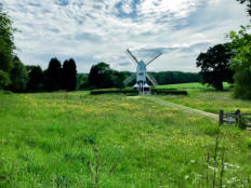 Modern Gallery Photo